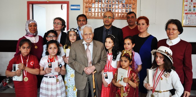 Bahaettin Karakoç ,Cahit Zarifoğlu İlkokulu Şiir Şöleninde