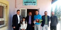 Abbaslar İlkokulu Ve Şehid Öğretmen Hanifi Çakallıoğlunun Makamına Ziyaret