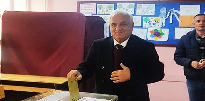 Ahmet Nazım Engizek Oy’unu Kullandı