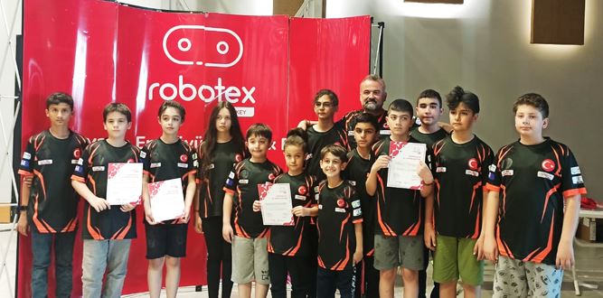 Robotik Kodlama Alanında Dünya Şampiyonasında Devlet Okulları Biz de Varız Dedi