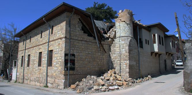 Kahramanmaraş Depreminde 39 Cami hasar gördü