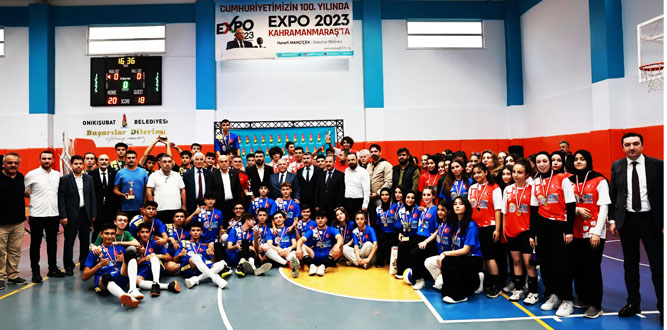 Onikişubat Belediyesi 100. Yıl EXPO 2023 Voleybol Turnuva Şampiyonları  