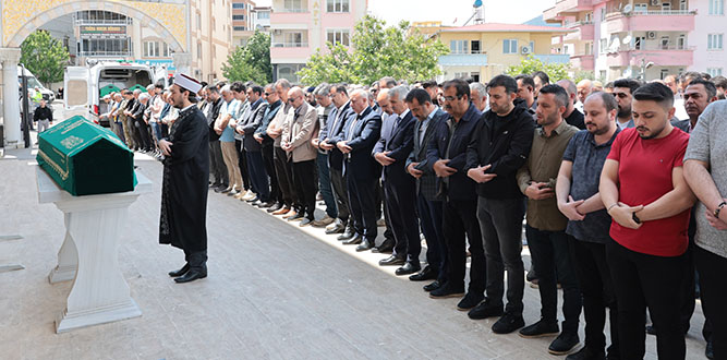 İl Milli Eğitim Şube Müdürü Ahmet Akküncü’nün Babası Mehmet Akküncü dualarla toprağa verildi.