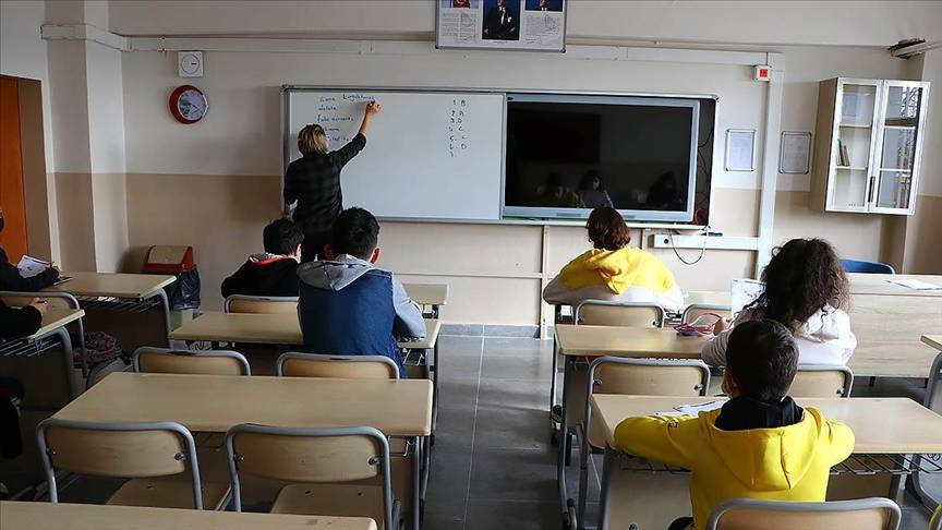 Okullarda Tek Tip Ayakkabı Giyilecek mi? İşte MEB’ten Son Dakika Açıklaması! 4