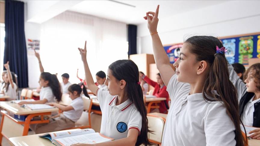 Okullarda Tek Tip Ayakkabı Giyilecek mi? İşte MEB’ten Son Dakika Açıklaması! 3