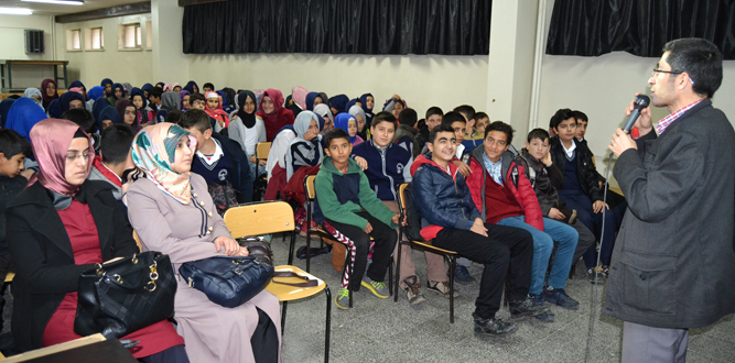 "TV ve İnternetin yararları ve zararları" semineri