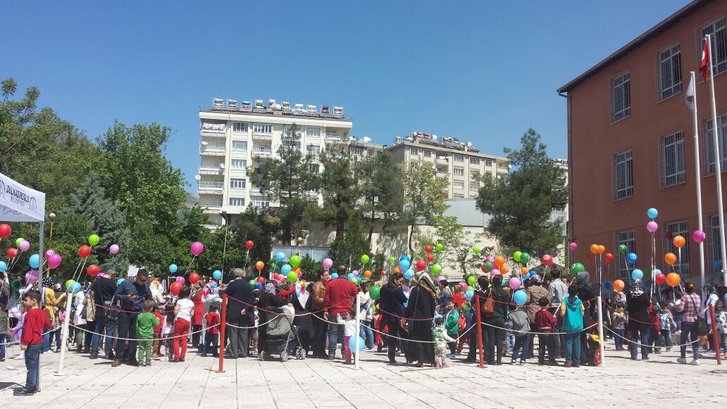 Kahramanmaraş Anaokulu Uçan Balon Etkinliği Düzenledi