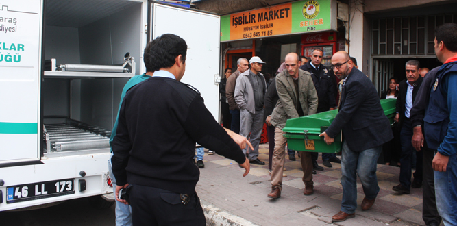 Çatı Katından Boşluğa Düştü, Hayatını Kaybetti