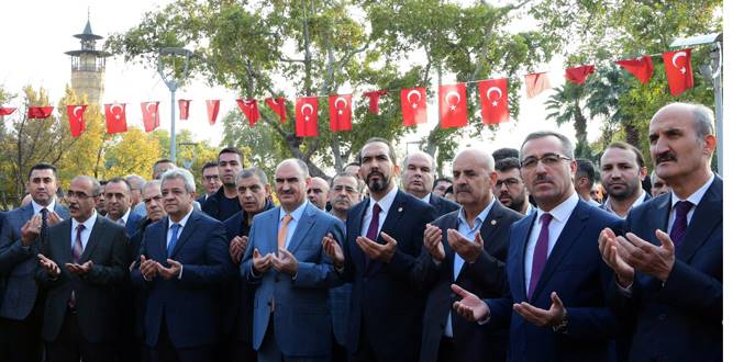 Kahramanmaraş'ta Çarşı Pazar Şenliği Başladı