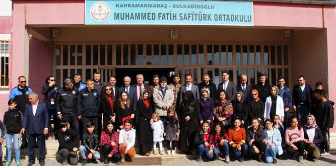 Şehit Polis Ömer Faruk Sayıl'ın ismi kütüphaneye verildi