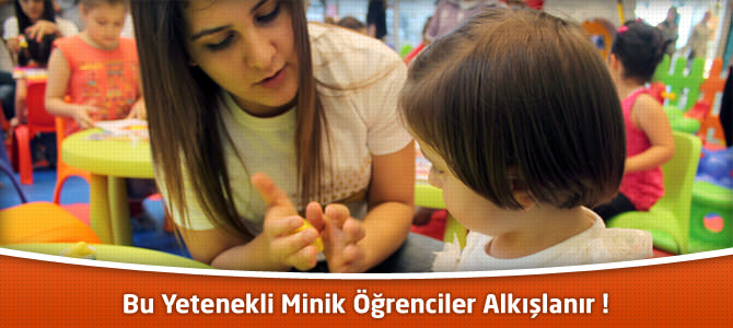 Bu Yetenekli Minik Öğrenciler Alkışlanır !