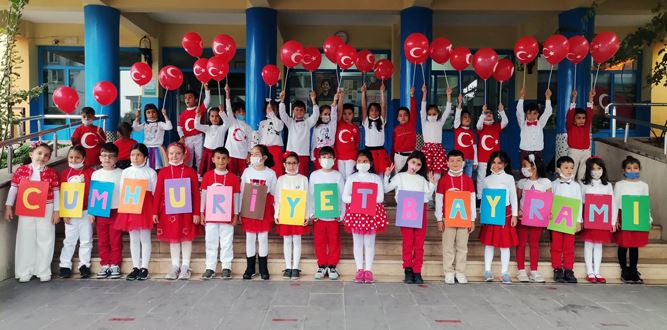 Ahmet Bayazıt İlkokulunda Cumhuriyet Bayramı Coşkusu