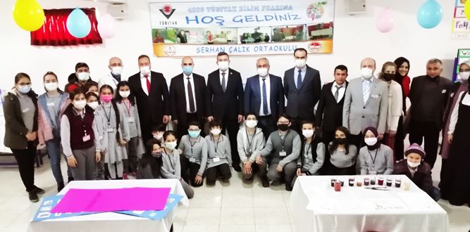 Serhan Çalık Ortaokulunda 4006 TÜBİTAK Sergisi