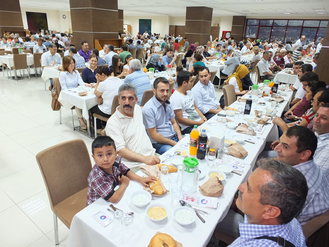 Eğitim-Bir-Sen Kahramanmaraş Üniversite Şubesi’nden İftar Yemeği