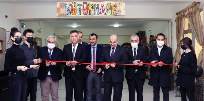 Onikişubat Güzel Sanatlar Lisesinde kütüphane açılışı