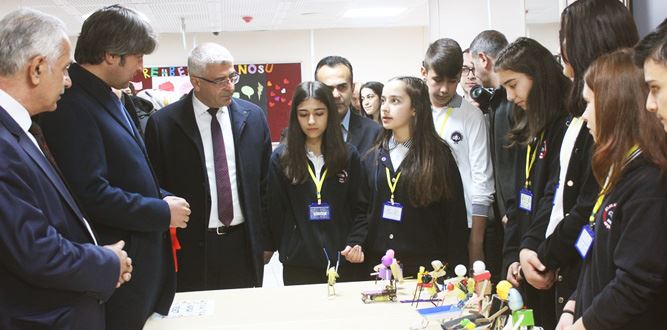 Geleceğin Teknofest Şampiyonları Afşin Atlas Anadolu Lisesinde yetişiyor.