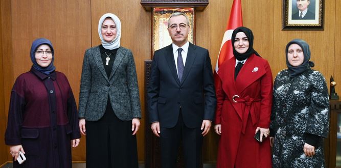 Başkan Güngör, KADEM Başkanı Gümrükçüoğlu’nu Ağırladı