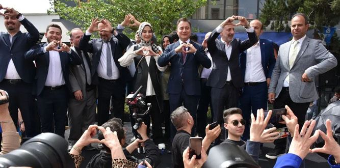 Babacan, Maraş’a Hizmetkâr Olmak İçin Hazırız