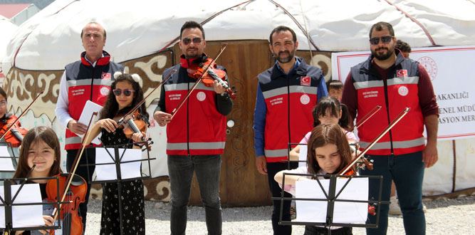 Akküncü, Göksun Halk Eğitimi Merkezi Müdürlüğünü ziyaret etti.