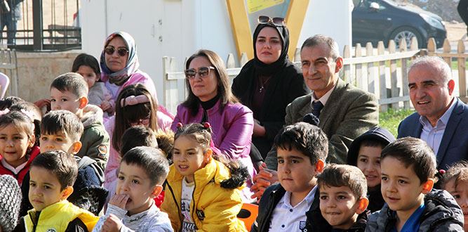 Dulkadiroğlu Kamu Küllüyesi Anaokulunda"Sonbahara veda kışa merhaba partisi"