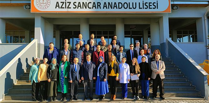 İl ve İlçe Milli Eğitim Müdüründen Aziz Sancar Anadolu Lisesine Ziyaret