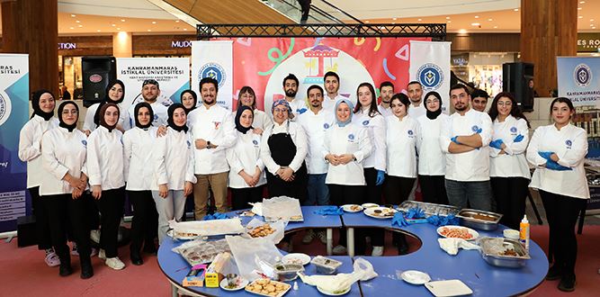 Kahramanmaraşlı çocuklar, KİÜ Gastronomi öğrencileri eşliğinde Piazza AVM’de pasta süsledi