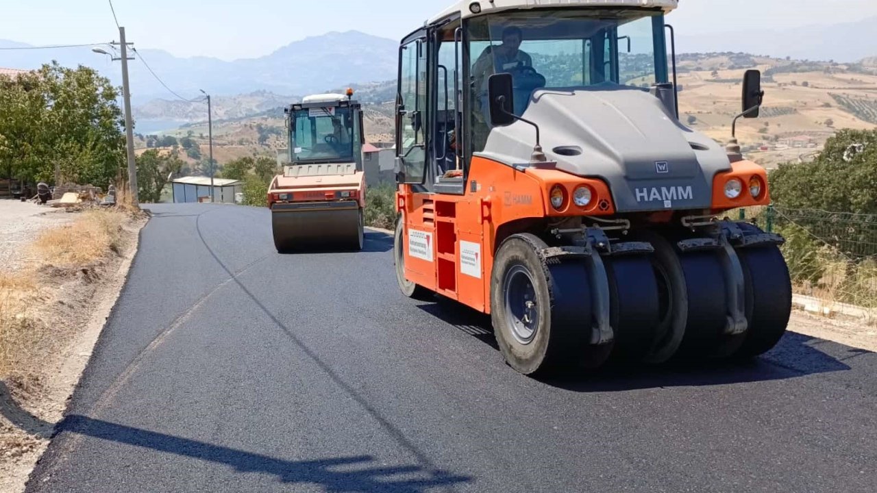 Kahramanmaraş'ın Yollarına Sıcak Asfalt Düşeniyor