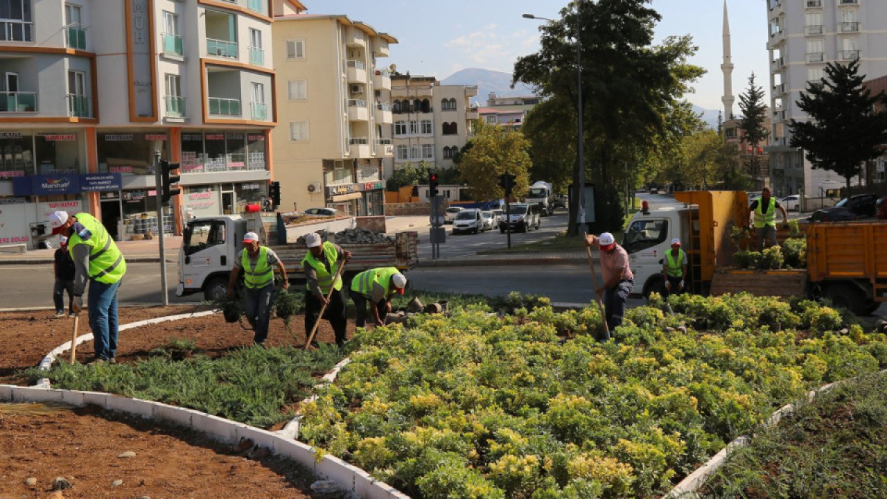 Kahramanmaraş'ta Peyzaj Çalışmaları Tüm Hızıyla Sürüyor