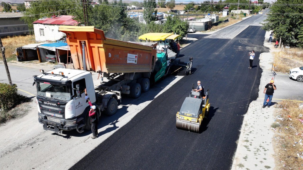 Elbistan'da Yol Yenileme Uygulamarı Devam Ediyor