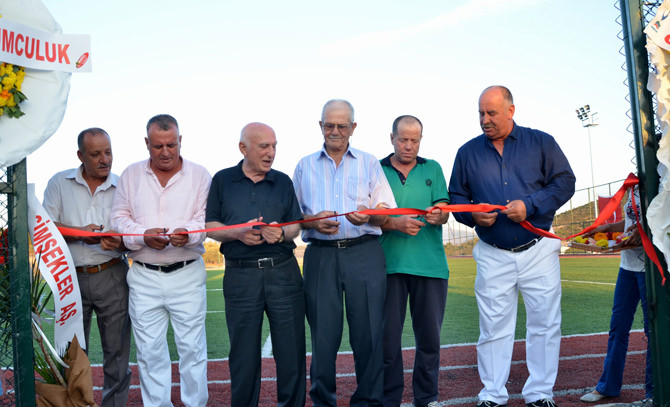 Çakmaklı Köyü’ne Uzun Yıllar Hizmet Verecek Futbol Sahası Ve Kültür Evi Açılışına Katıldı