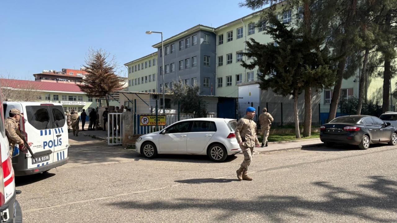 Son Dakika! Kahramanmaraş'ta Okula Silahlı Saldırı: 4 Ölü, 20 Yaralı!
