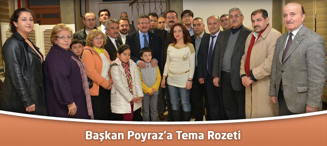 Başkan Poyraz’a Tema Rozeti