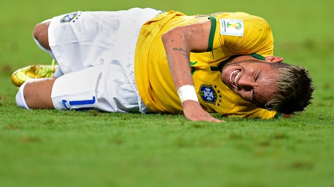 Dünya Kupası'nda Sakatlan Neymar'ın futbol hayatı bitti mi ? son durumu ne?