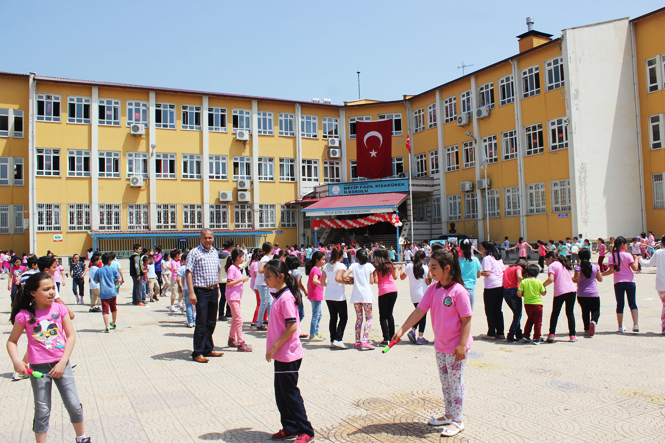 Necip Fazıl Kısakürek İlkokulu Kermes Yaptı