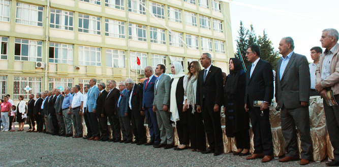 Kahramanmaraş  (Kara Lise)  Anadolu Lisesi'nde Mezunlar Buluşması