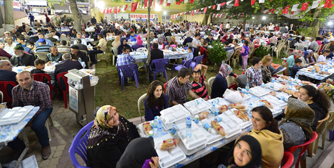 Andırın’da İftar Bereketi