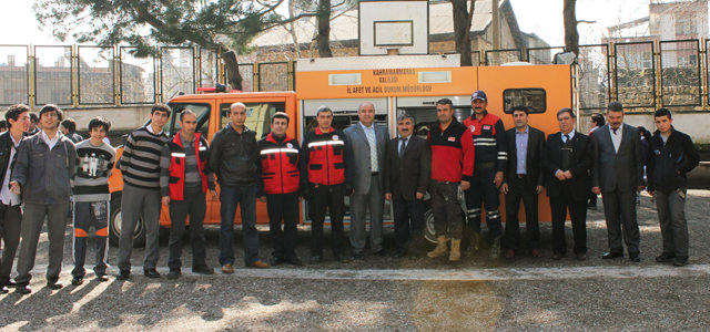 Okullarda Deprem Tahliye, Kurtarma ve Yangın Tatbikatı Yapılıyor.