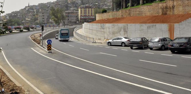 Ulucami Tünel Kavşağı Trafiğe Açıldı