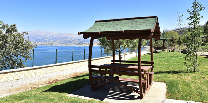 Kahramanmaraş'a Baraj Manzaralı Mesire Alanı!