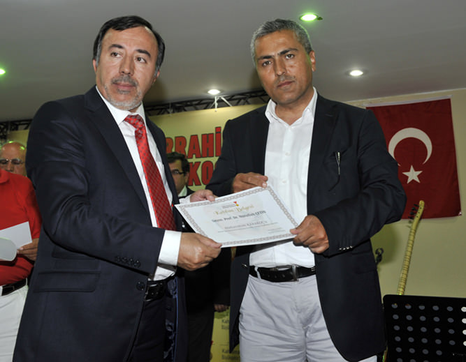 Abdurrahim Karakoç (8)