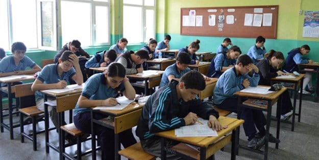 okullarda-yasaklandi-depresyona-neden-oluyor.jpg