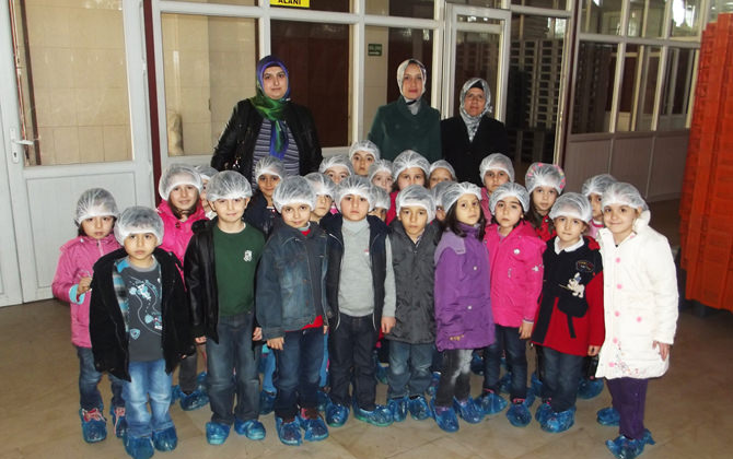 Minik Öğrencilerden Halk Ekmek Fabrikasına Ziyaret