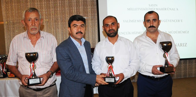 Spor Kulüpleri M.Akif Kahveci’yi Ödüllendirdi