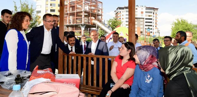 Başkan Güngör Elbistan’da Gezi Ve İncelemelerde Bulundu