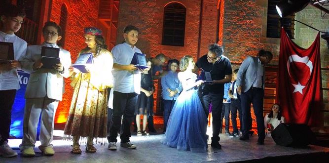 Kahramanmaraş Sınav Kolejinden muhteşem şiir şöleni